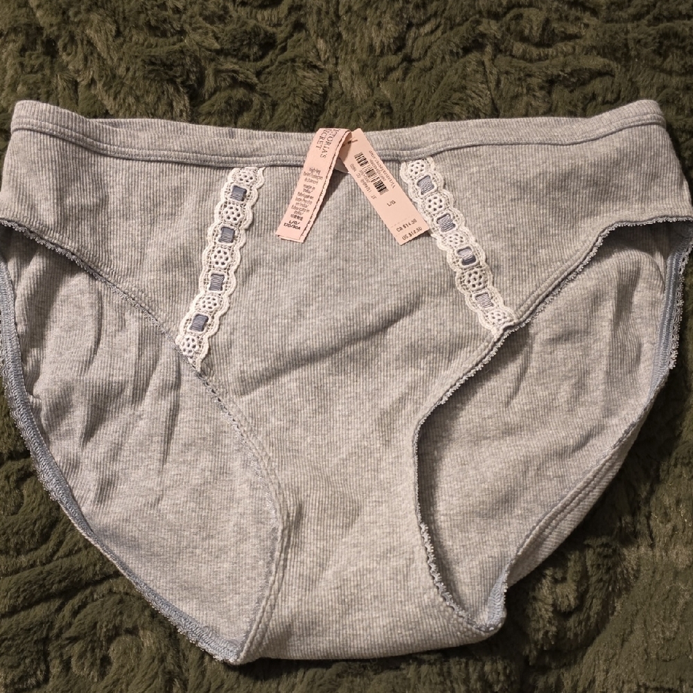 Victoria's Secret Gray and White Lace Detail